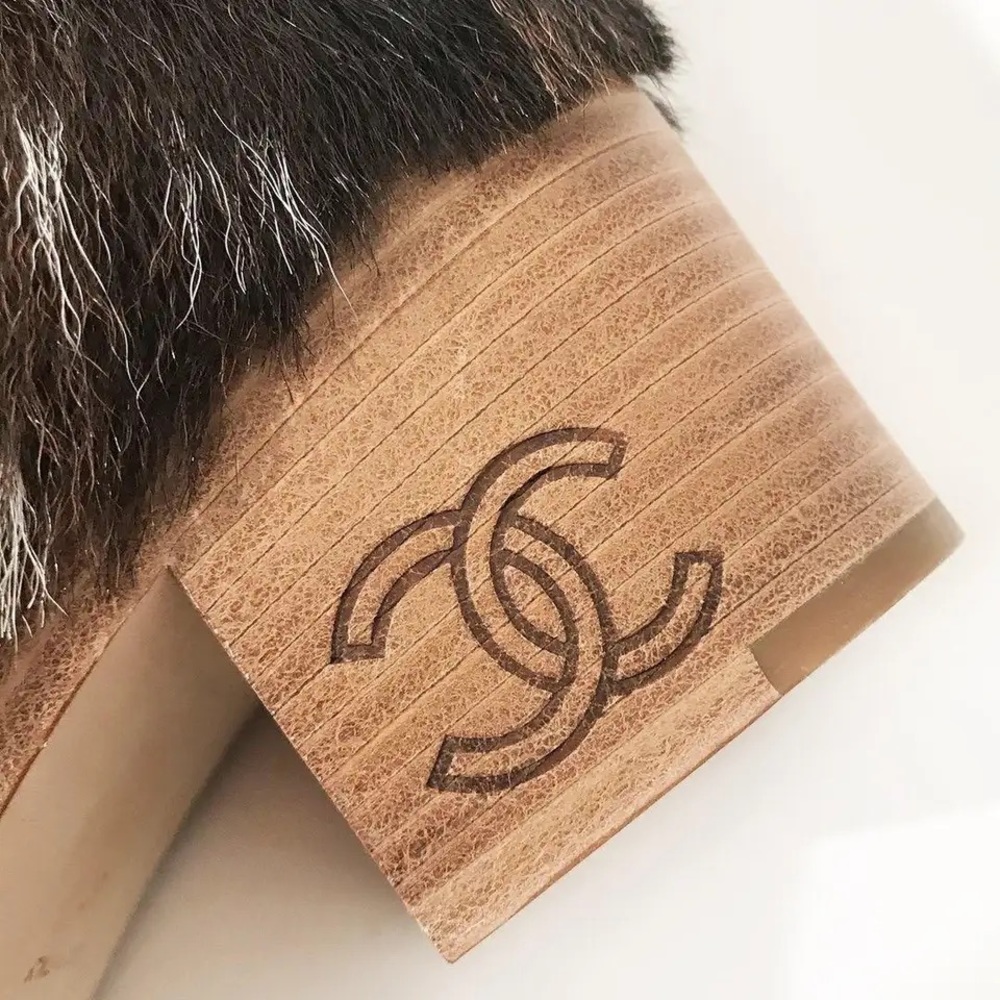 Chanel pony hair boots - Picture 4 of 8